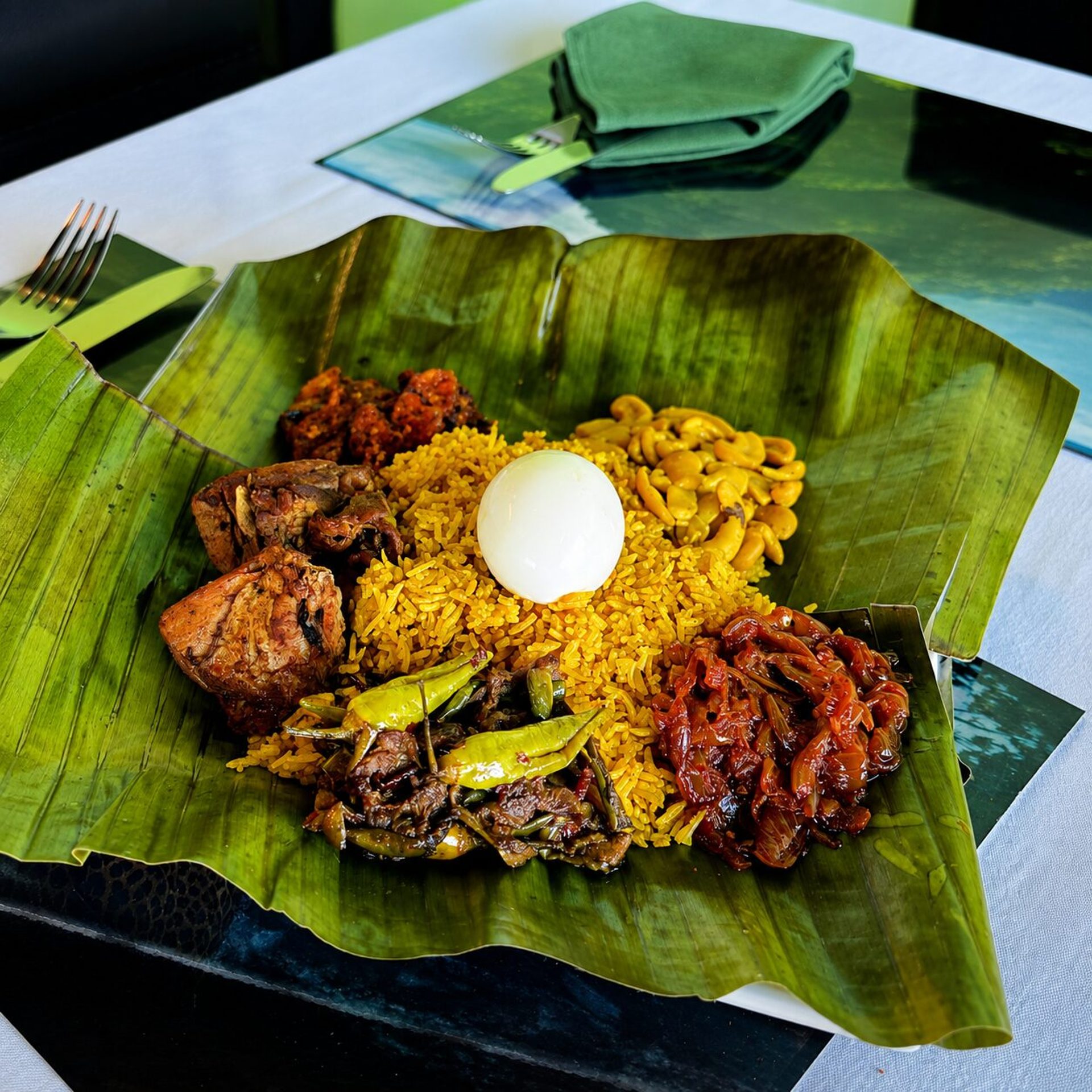 Discover Authentic Sri Lankan Favorites